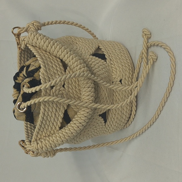Like New - Zara Raffia Crochet Rope Bucket Bag With Removable Crossbody Strap - Picture 3 of 9